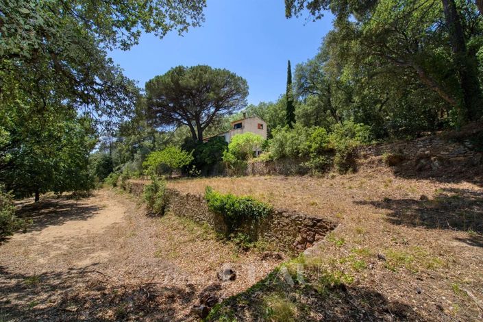 Image No.12-6 Bed House for sale