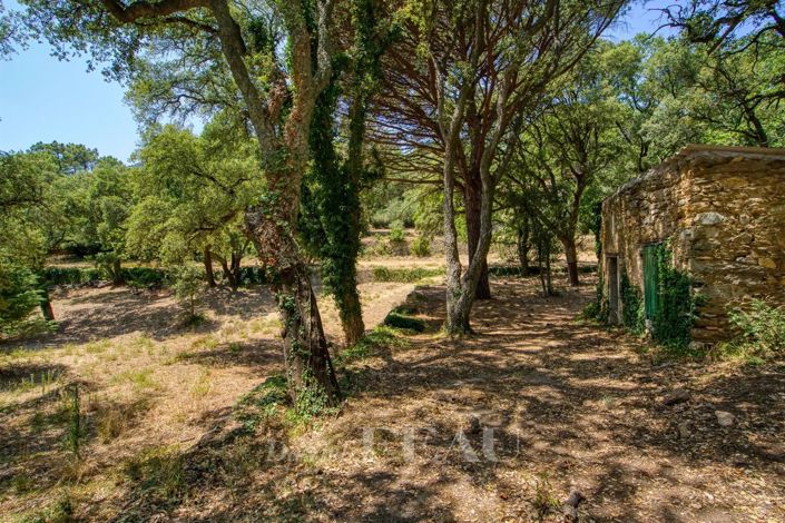 Image No.2-6 Bed House for sale