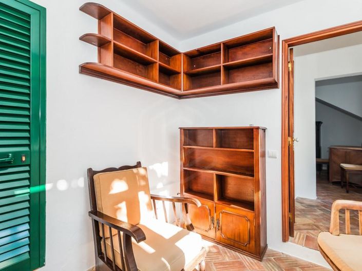 Image No.11-7 Bed House for sale