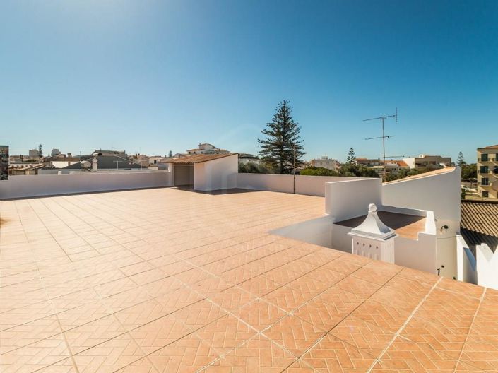 Image No.34-7 Bed House for sale