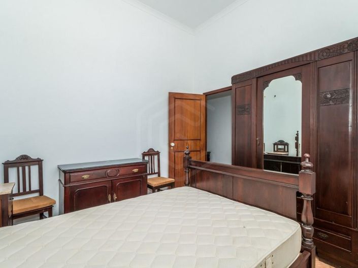 Image No.6-7 Bed House for sale
