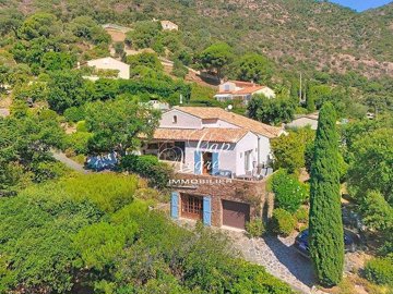 1 - Le Lavandou, House