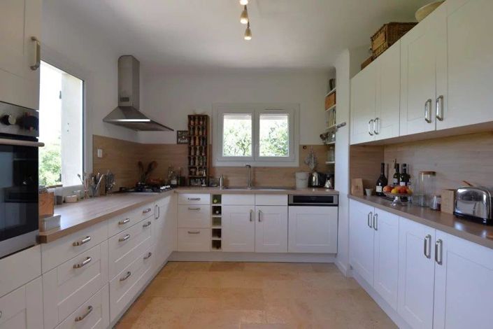 Image No.8-3 Bed House for sale