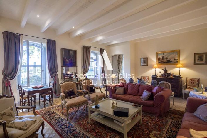 Image No.21-10 Bed House for sale