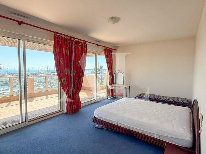 Image No.8-Apartment for sale