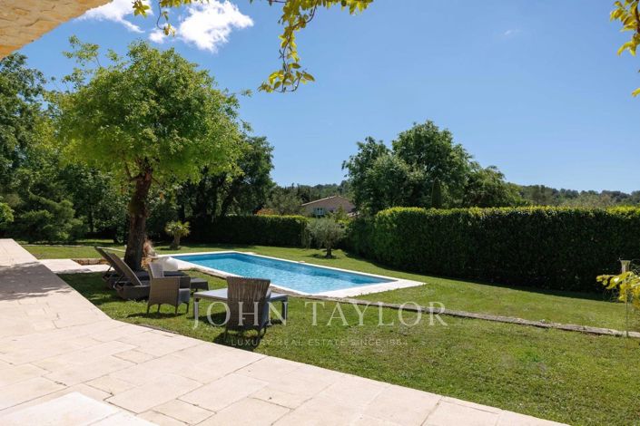 Image No.18-10 Bed House for sale