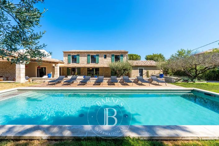 Image No.1-6 Bed House for sale