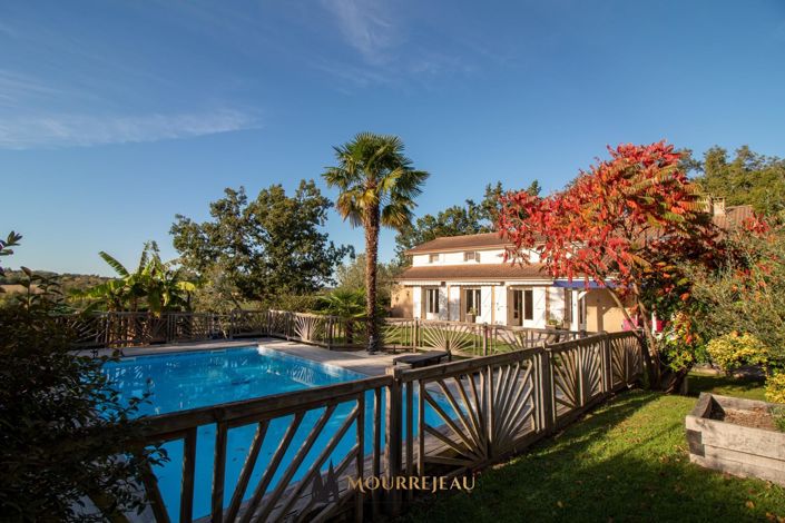 Image No.1-6 Bed House for sale