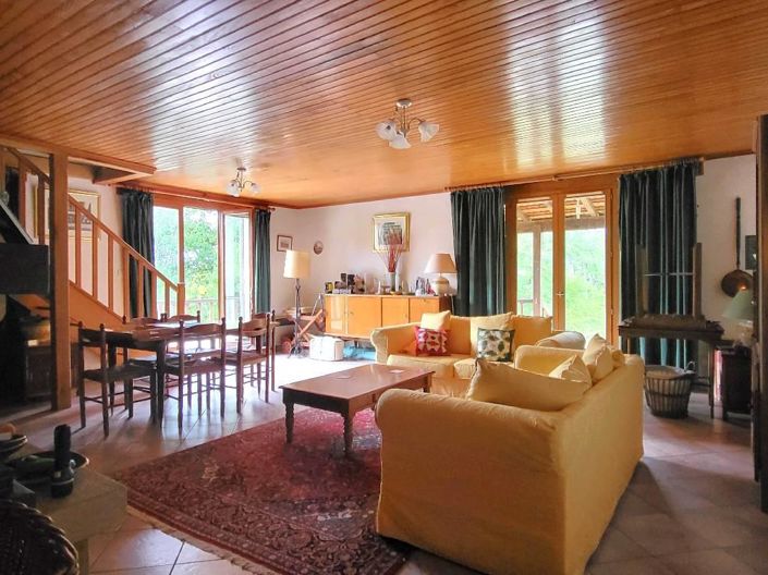 Image No.3-4 Bed House for sale