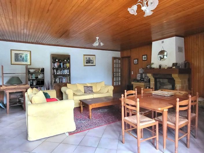 Image No.4-4 Bed House for sale