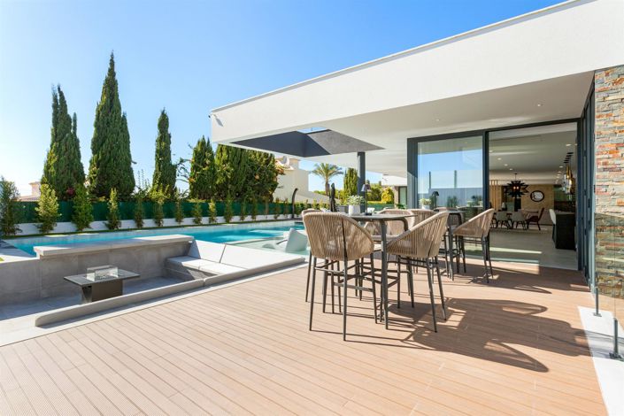 Image No.15-5 Bed House for sale