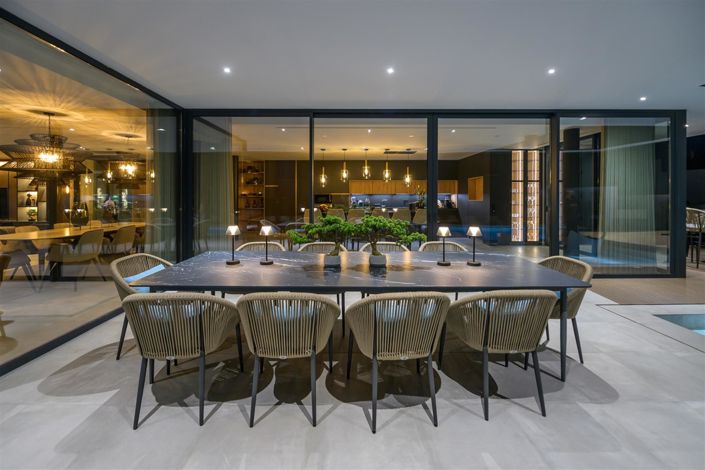 Image No.26-5 Bed House for sale