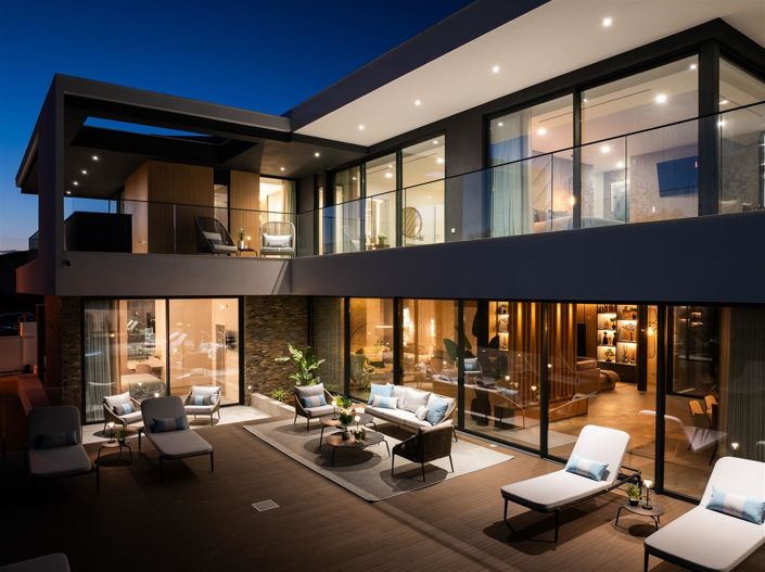 Image No.27-5 Bed House for sale