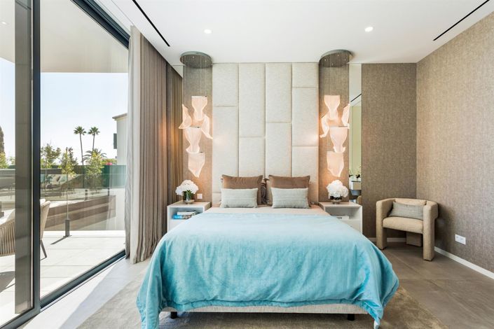 Image No.31-5 Bed House for sale