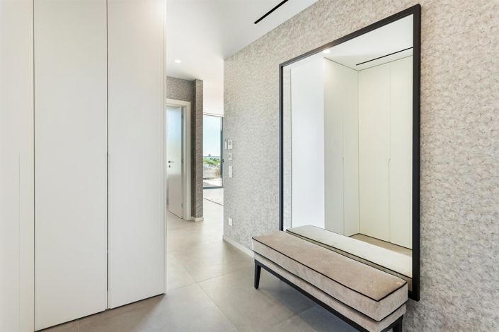 Image No.38-5 Bed House for sale