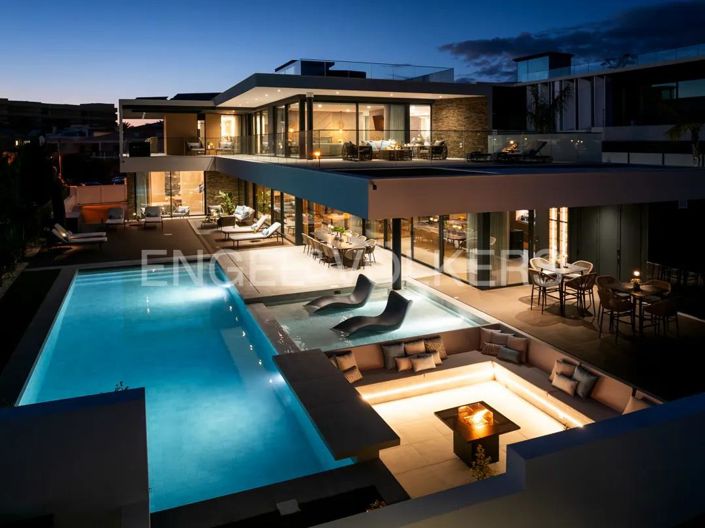 Image No.4-5 Bed House for sale