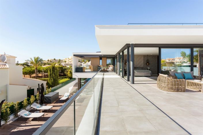 Image No.47-5 Bed House for sale