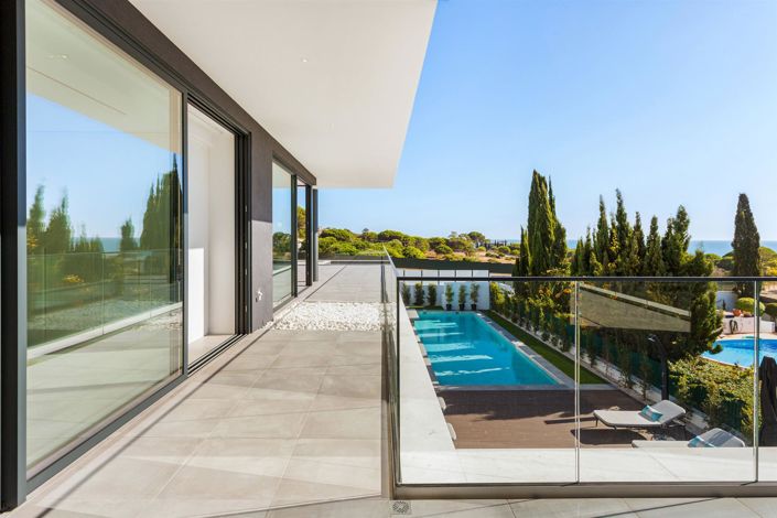 Image No.48-5 Bed House for sale