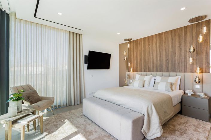 Image No.50-5 Bed House for sale