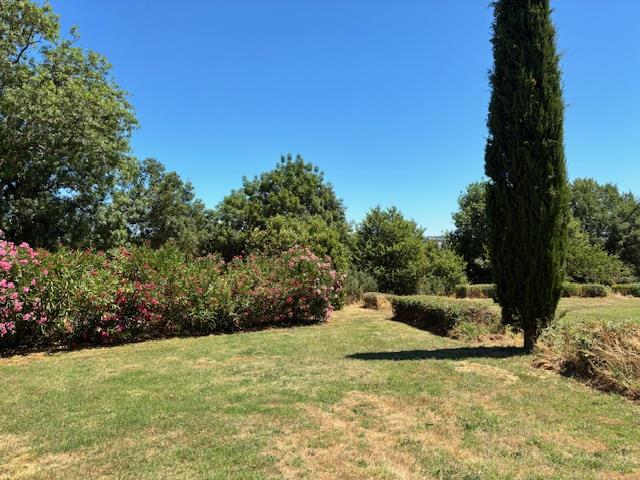 Image No.17-4 Bed House for sale