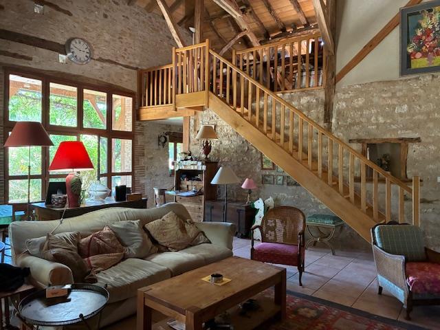 Image No.4-4 Bed House for sale