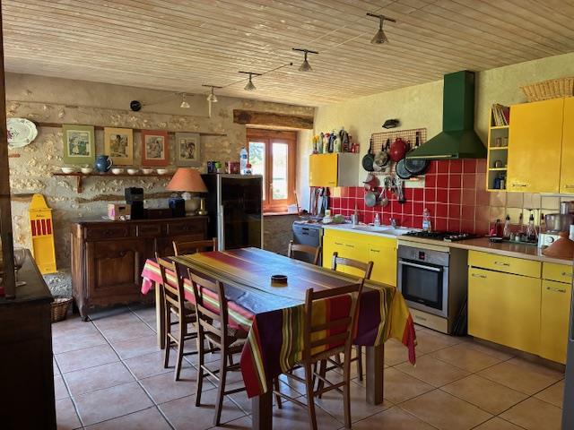 Image No.7-4 Bed House for sale