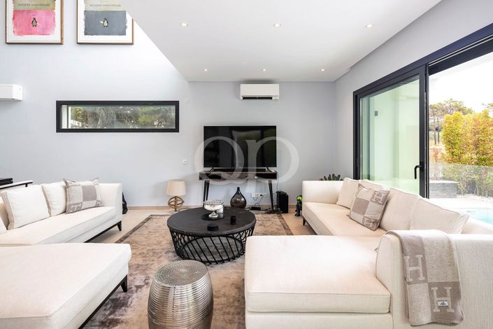 Image No.2-3 Bed House for sale