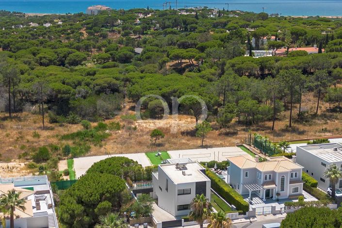 Image No.21-3 Bed House for sale