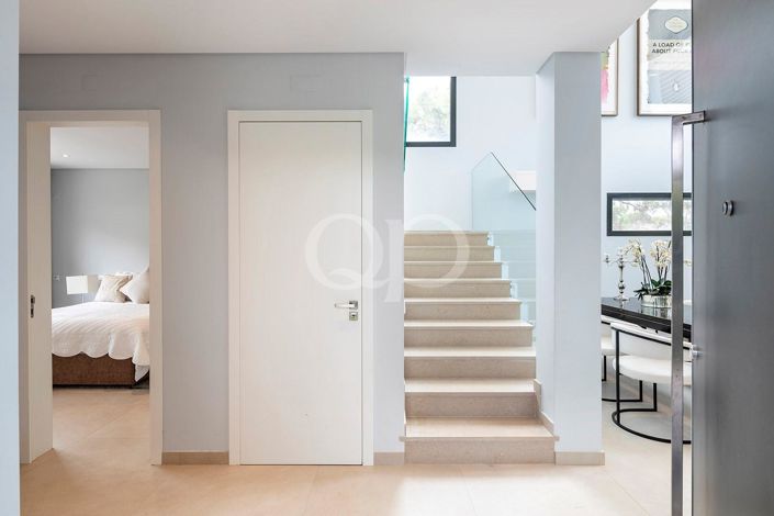 Image No.25-3 Bed House for sale