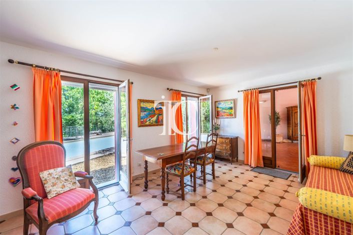 Image No.13-3 Bed House for sale