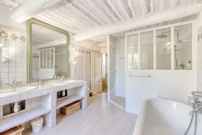 Image No.10-7 Bed House for sale