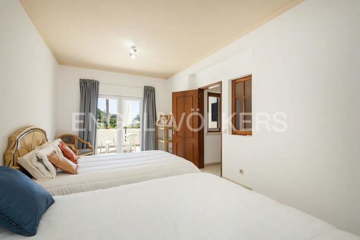 Image No.45-7 Bed House for sale
