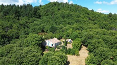 5 Bed House for sale