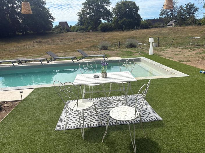 Image No.1-4 Bed House for sale