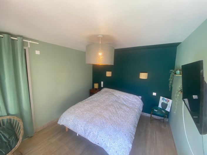 Image No.10-4 Bed House for sale