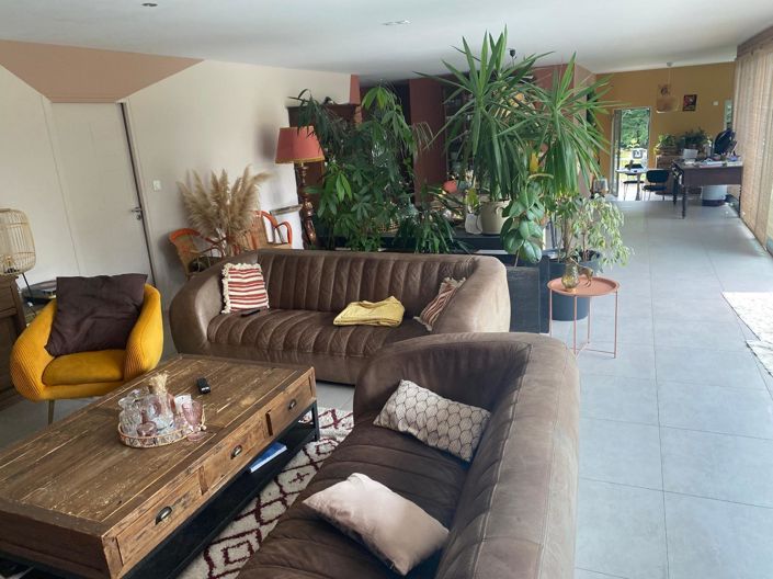 Image No.4-4 Bed House for sale