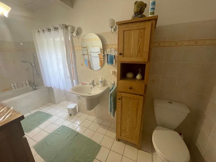 Image No.14-4 Bed House for sale