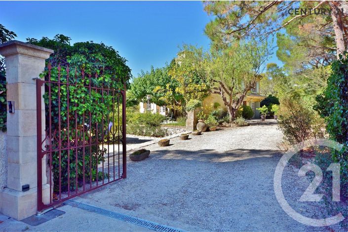 Image No.3-4 Bed House for sale