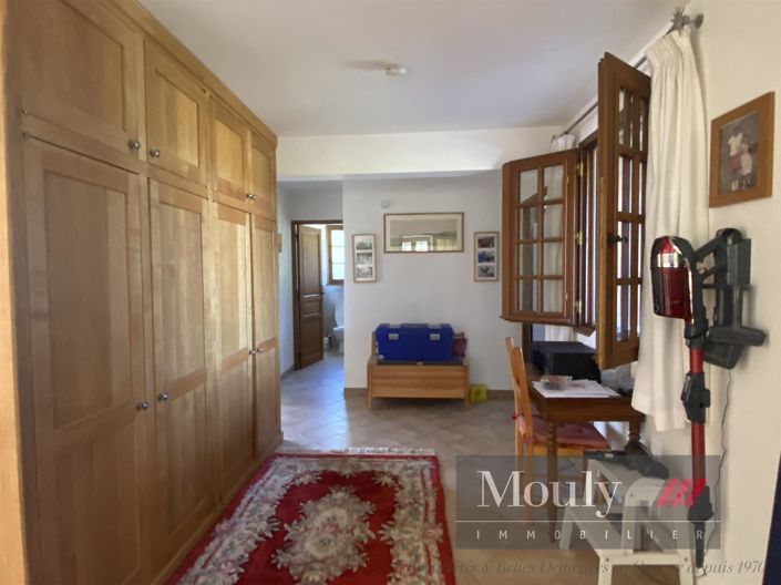 Image No.12-3 Bed House for sale