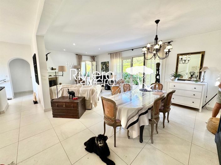 Image No.10-5 Bed House for sale