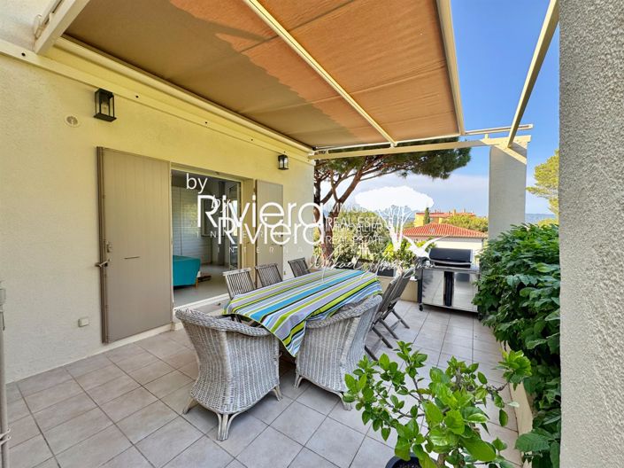 Image No.17-5 Bed House for sale