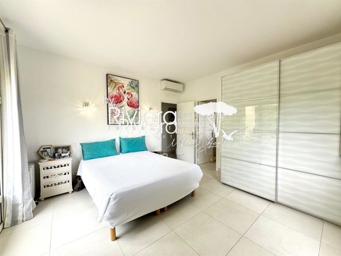 Image No.19-5 Bed House for sale