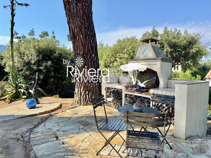 Image No.32-5 Bed House for sale