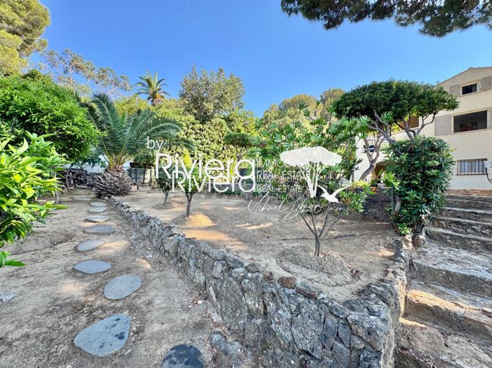 Image No.35-5 Bed House for sale