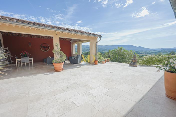 Image No.20-5 Bed House for sale