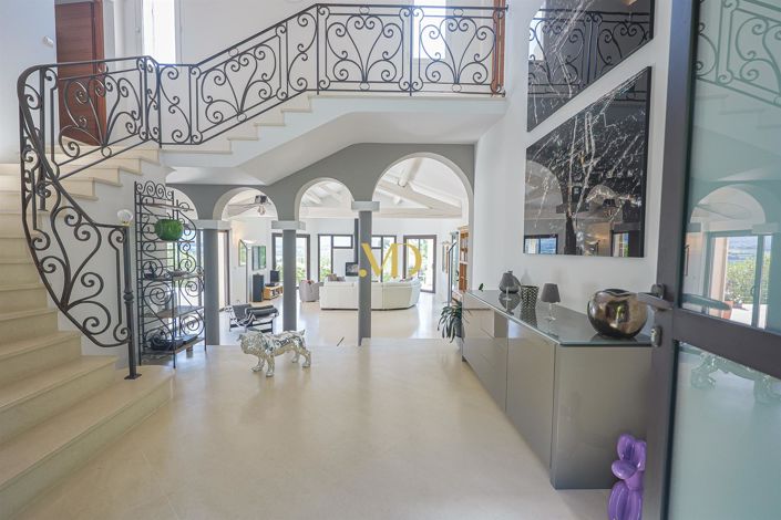 Image No.28-5 Bed House for sale