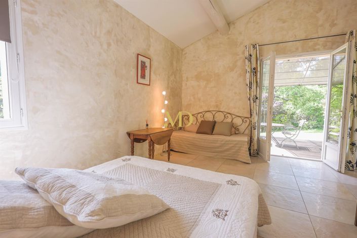 Image No.41-5 Bed House for sale