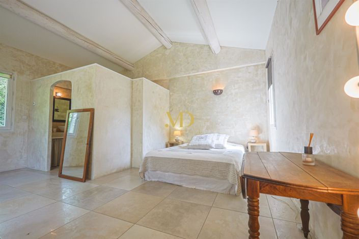 Image No.42-5 Bed House for sale