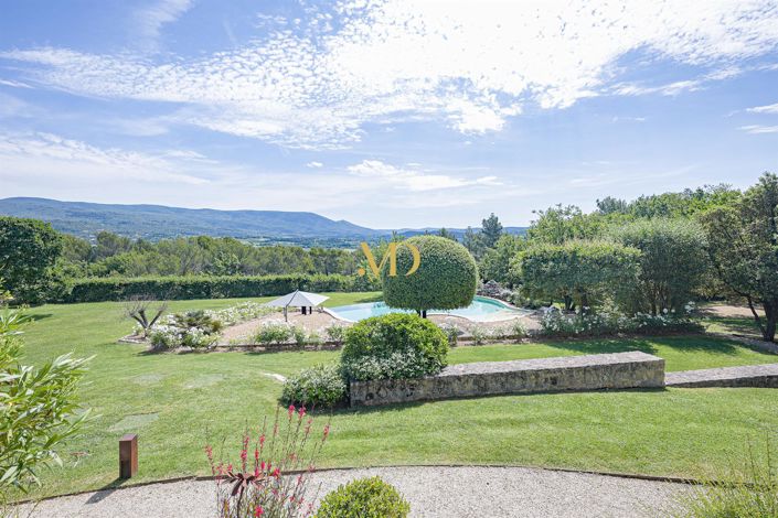 Image No.9-5 Bed House for sale