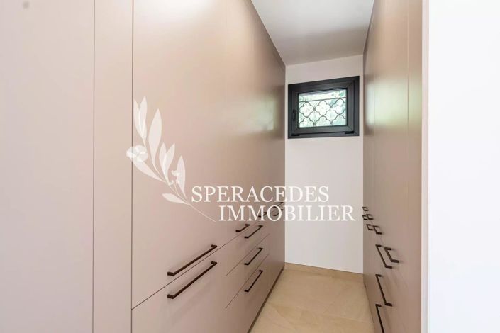 Image No.13-5 Bed House for sale